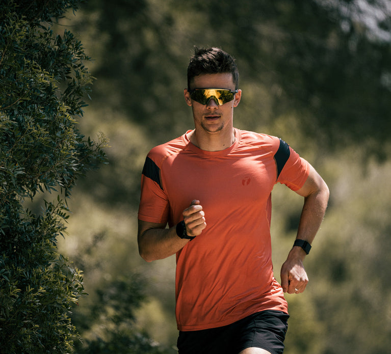 Jan Stratmann running in the Trimtex fast t-shirt