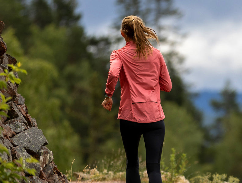 Woman jogging in Trimtex Fast running jacket